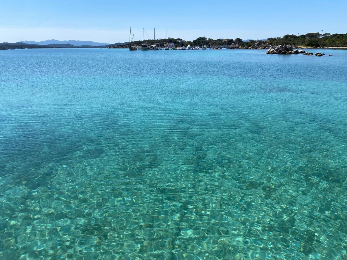 Casa Mughetto R5055 Seafront, Private Sea Access, Swimming Pool Holiday home La Maddalena (Sassari)