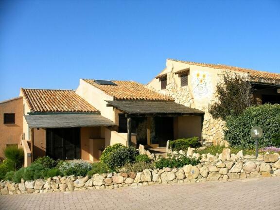 Holiday home Casa Mughetto R5055 Seafront, Private Sea Access, Swimming Pool La Maddalena (Sassari)
