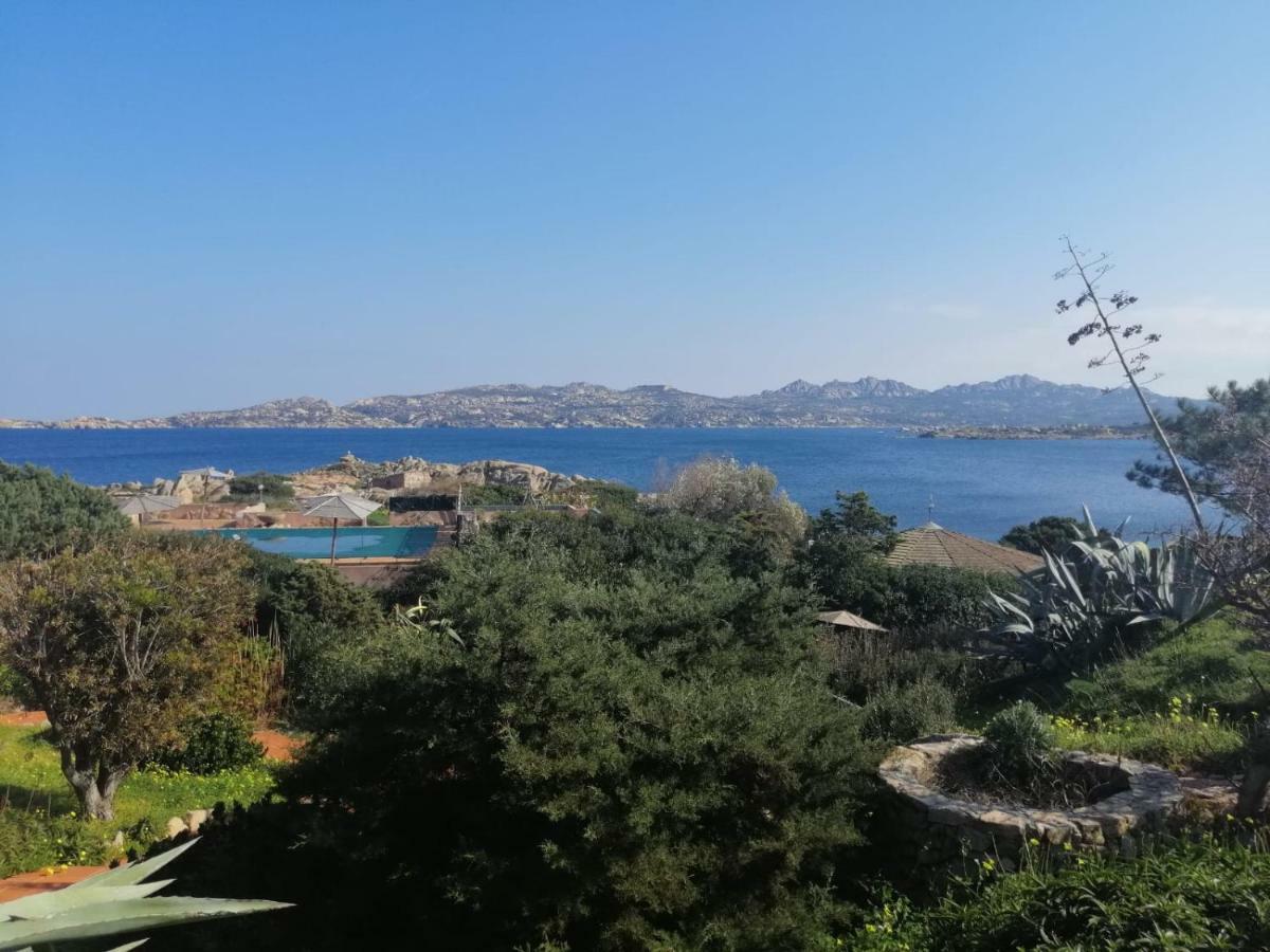 Casa Mughetto R5055 Seafront, Private Sea Access, Swimming Pool Holiday home La Maddalena (Sassari)